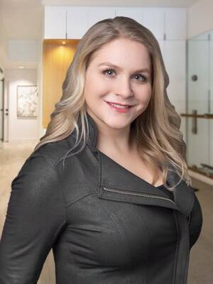 Cari Simon Physical Therapist